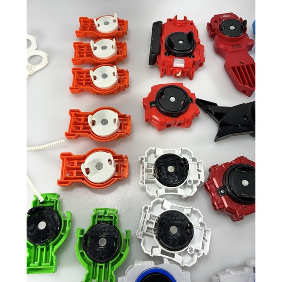 Beyblades Launchers & Rip Cords Mixed Lot of Various 31 Pieces - Picture 13 of 13